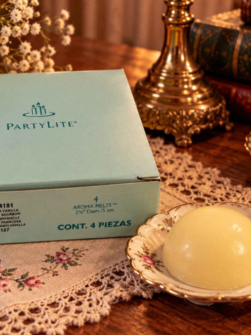 Vintage PartyLite French Vanilla Aroma Melts Z24181 – Box of 4 Wax Melts
